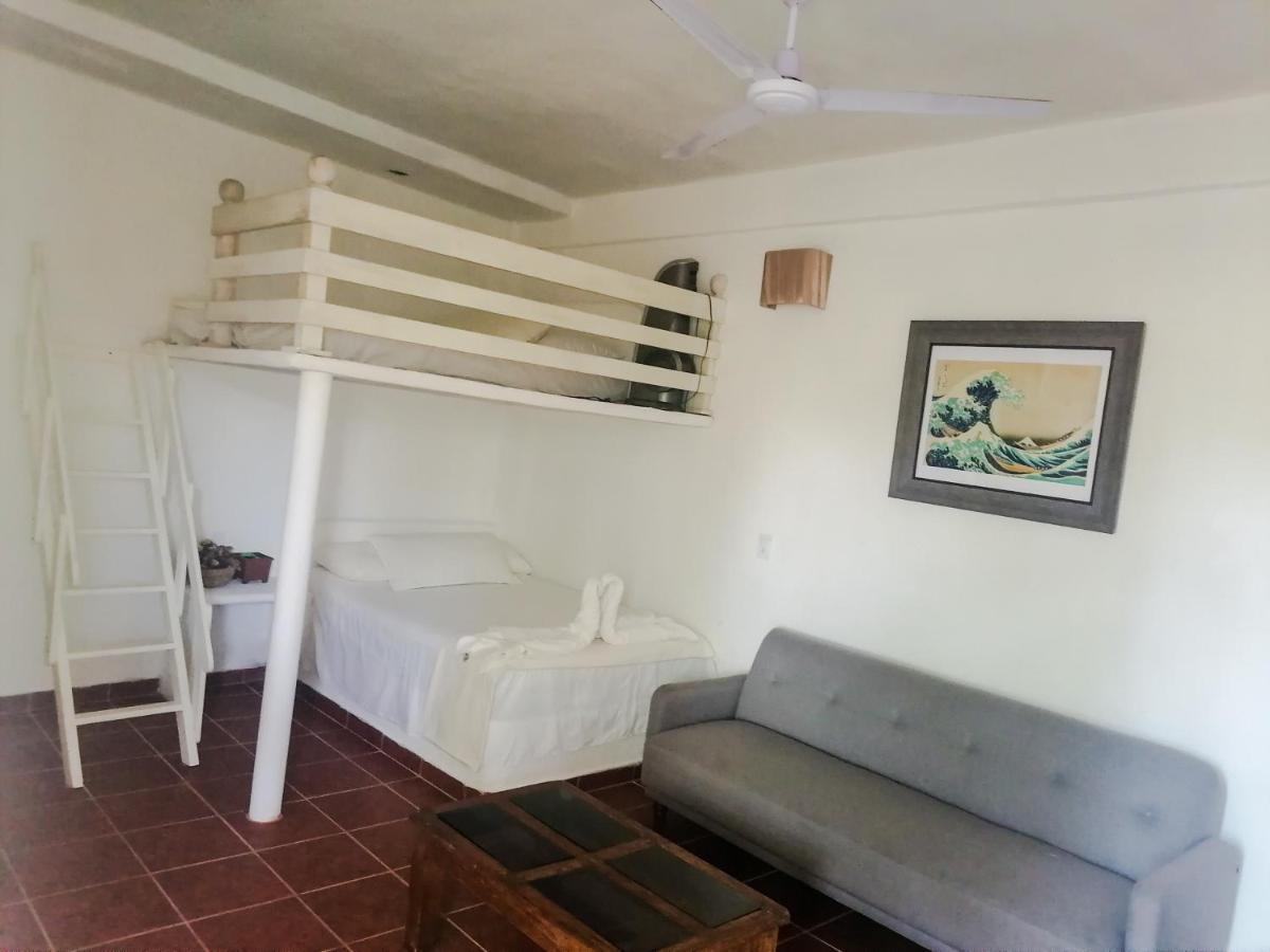 Posada Casa Antigua เตโกลูตลา ภายนอก รูปภาพ