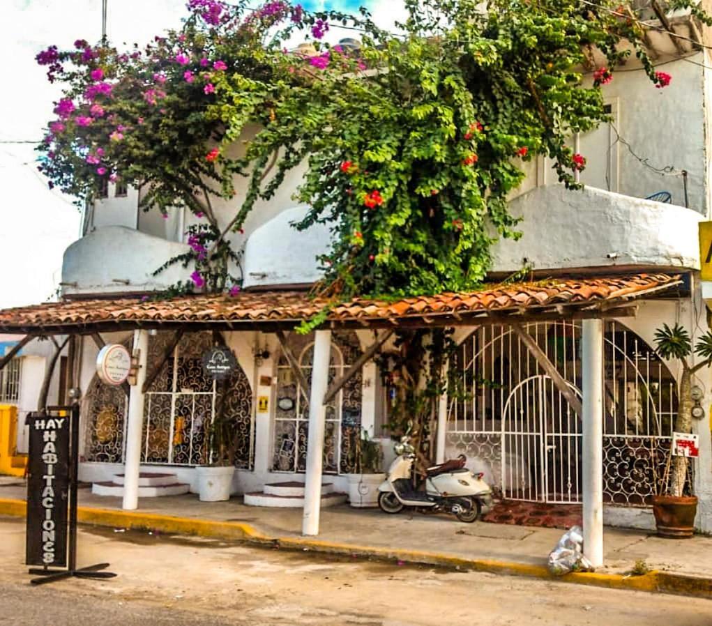 Posada Casa Antigua เตโกลูตลา ภายนอก รูปภาพ